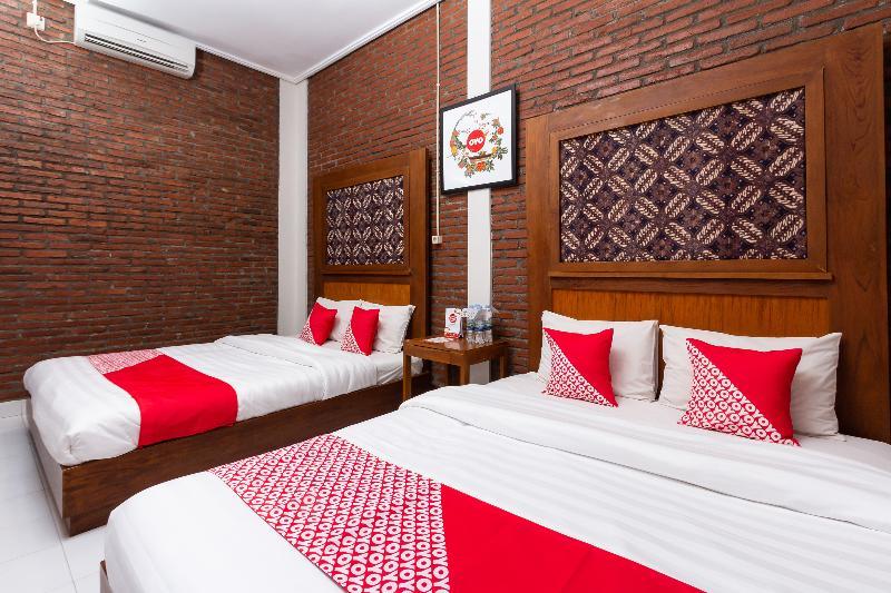 Rifka Annisa Guesthouse Syariah Redpartner Yogyakarta Exterior foto